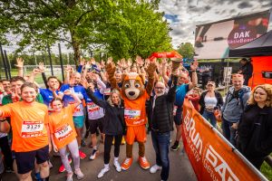 11.000 Teilnehmende, 475 Firmen, ein Ziel: Karlsruhe feiert ein Sportfest der Extraklasse