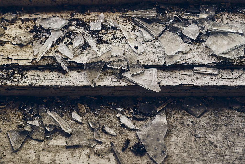 Fenster kaputt, Tr defekt? Glasengel: Ihr Glasnotdienst in Hamburg hilft