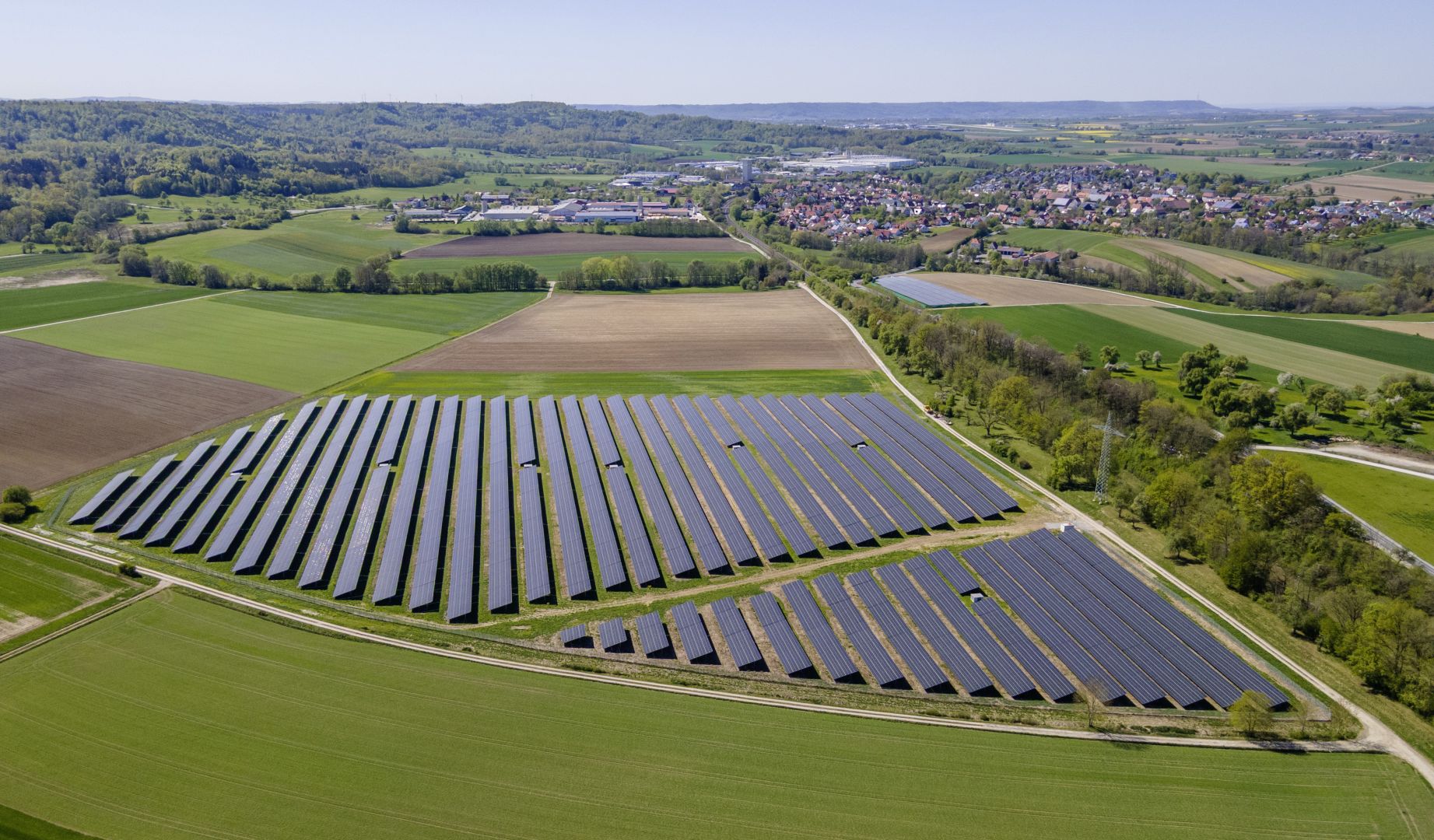 195 Bürgerinnen und Bürger investieren in Schwäbisch Halls größte Photovoltaikanlage