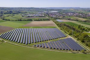195 Bürgerinnen und Bürger investieren in Schwäbisch Halls größte Photovoltaikanlage