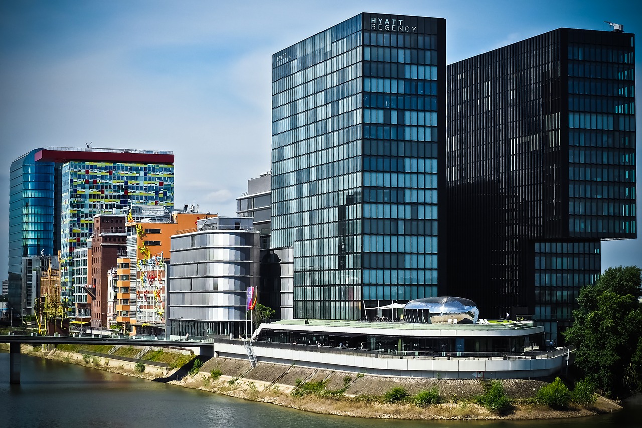 Immobilien-Investitionen in NRW, Dsseldorf, Kln und Langenfeld