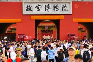 3000 Yuan für jeden – Chinas radikaler Konsum-Plan