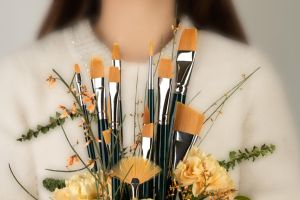 50 Jahre NOVA – Eine da Vinci Synthetikpinselikone feiert Jubiläum