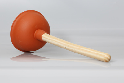 Toilette verstopft, was tun?