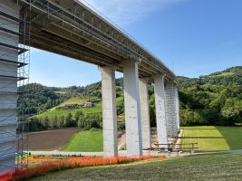 930 Meter mit GEDA – Aufzugslösungen unterstützen Brückensanierung in Slowenien