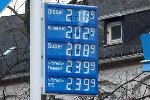 Achtung Autofahrer: Der plötzliche Spritpreis-Absturz ist eine gefährliche Täuschung