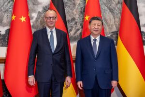 Alarmstufe Rot in Peking: China führt Merz vor – Droht der deutsche Ausverkauf?