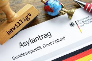 Asyl-Wende brutal: 95 Prozent der Syrer abgelehnt – 2024 waren es null Prozent