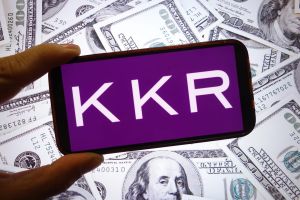 Billionen-Wette am Abgrund: Der riskante Geheim-Plan der KKR-Giganten
