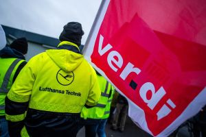 Bodenhaftung im Jubiläumsjahr: Lufthansa-Crews legen deutschen Flugverkehr lahm