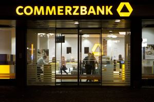Commerzbank-Aktie im Fokus: Warburg Research erhöht Kursziel – Das steckt dahinter