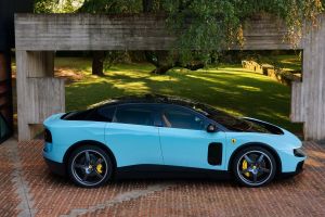 Das Elektro-Beben in Maranello treibt die Ferrari-Aktie in den bodenlosen Abgrund