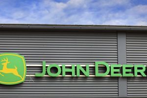 Deere am Abgrund: Warum dieser Gewinn nur ein fatales Blendwerk ist