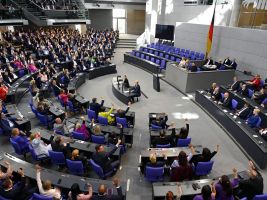 Der Diäten-Hammer: Warum der Bundestag vor dem totalen Volkszorn zittert
