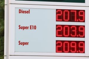 Die Milliarden-Falle: Wie die Öl-Konzerne den Mega-Tankrabatt verspeisen