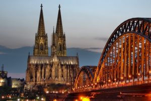 Drastischer Eintrittsschock am Dom reißt riesiges Loch in die Urlaubskasse
