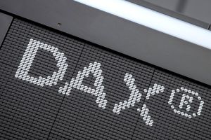 Friedens-Beben an der Börse: DAX explodiert nach Trumps Iran-Sensation