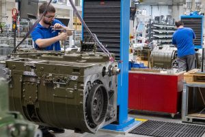 Geldmaschine Krieg: Warum der Umsatz bei diesem Panzer-Zulieferer geradezu explodiert