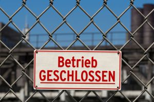 Insolvenz-Hammer: Historische Pleitewelle rollt über Deutschland – Schlimmer als zur Finanzkrise