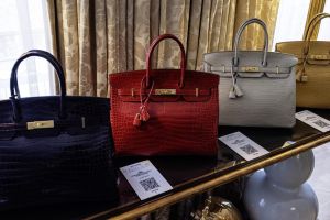Luxus-Crash: LVMH verlor 40 Prozent, Kering ebenso – 20 Millionen Käufer verschwanden
