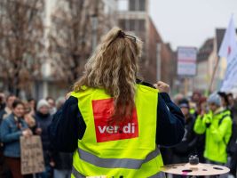Stillstand auf der Schiene: Verdi-Mega-Streik lähmt 150 Städte