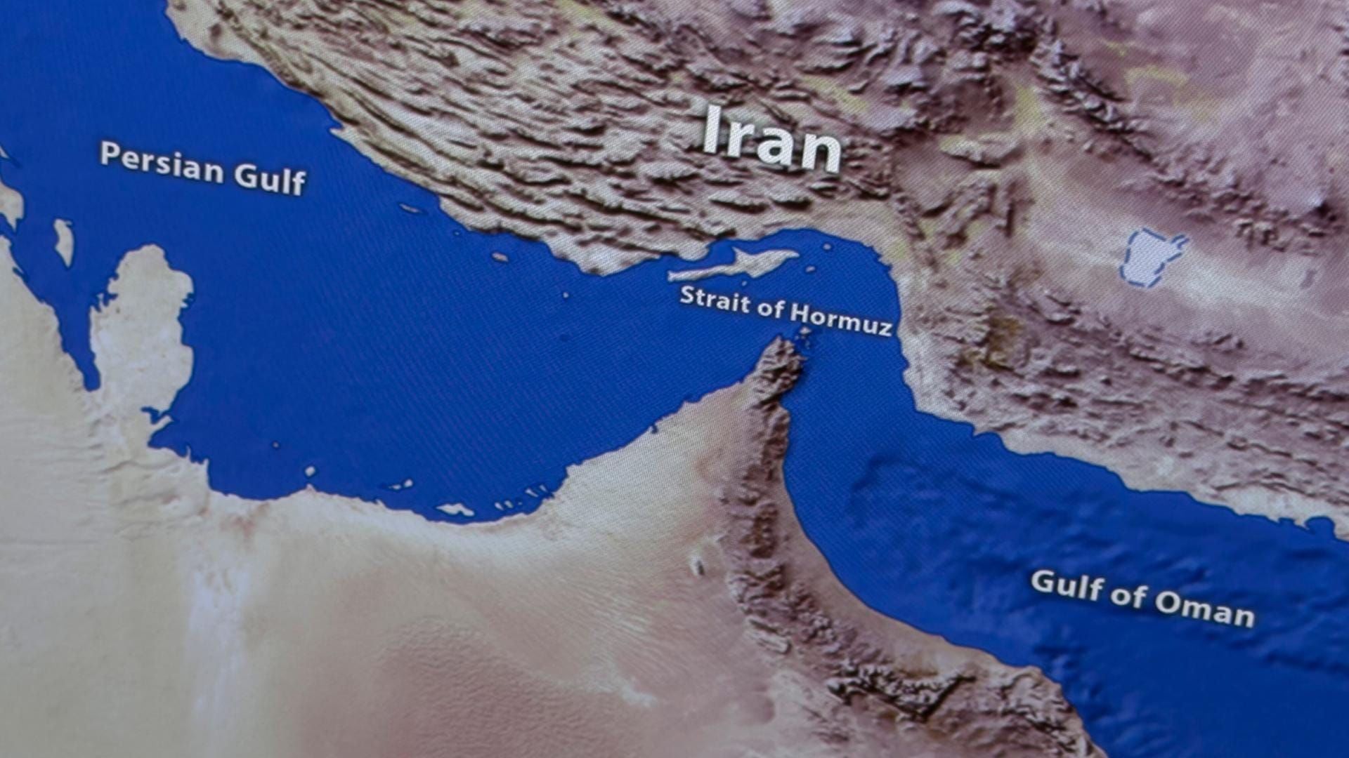 Straße von Hormus am Abgrund: Iran erzwingt den ultimativen Showdown