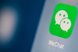 Tencents KI-Bombe: WeChat-Agent lässt Aktie um neun Prozent explodieren