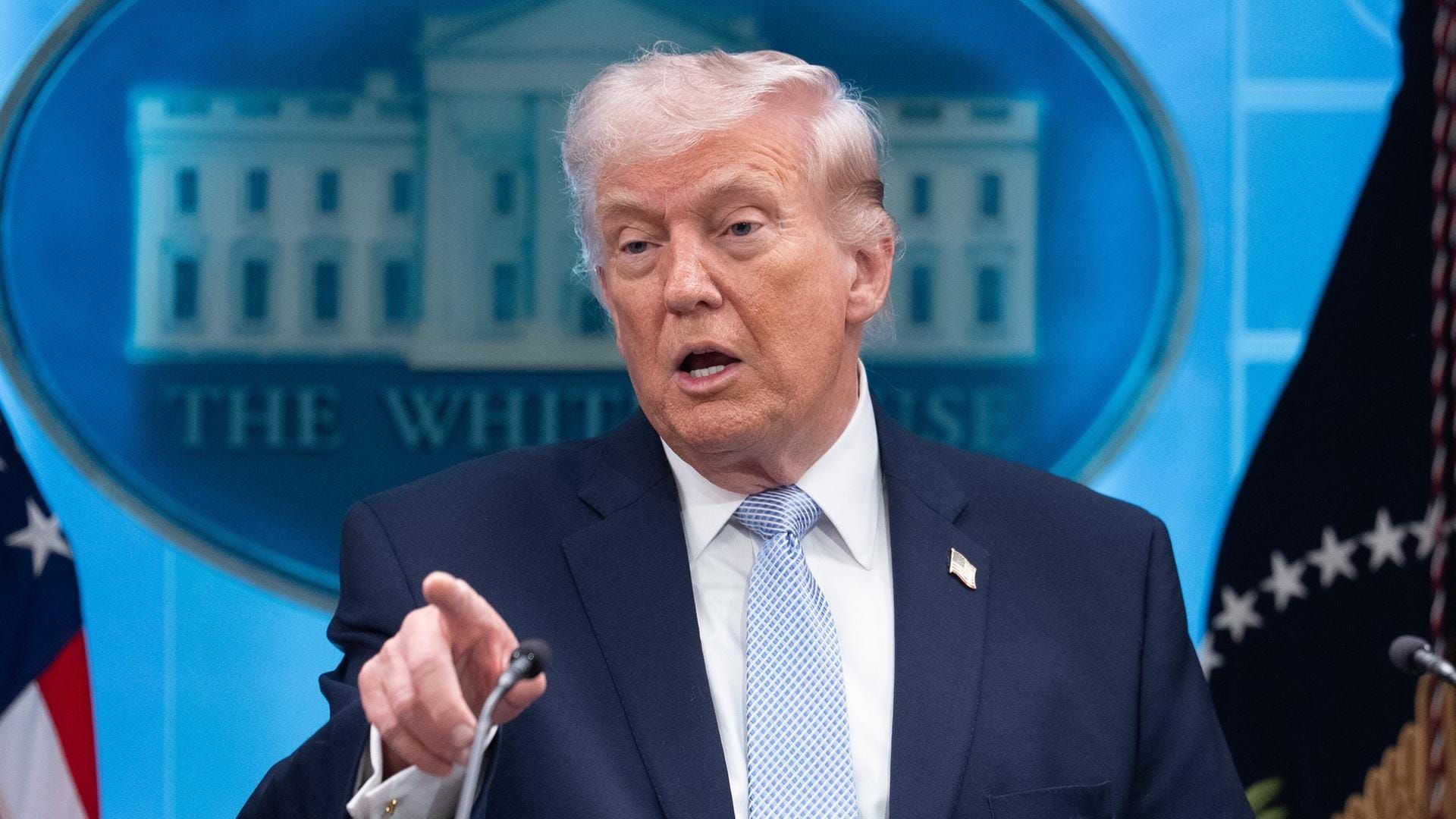 Trump verkündet: Iran-Krieg „fast vorbei" – doch US-Truppen bleiben, bis Deal steht