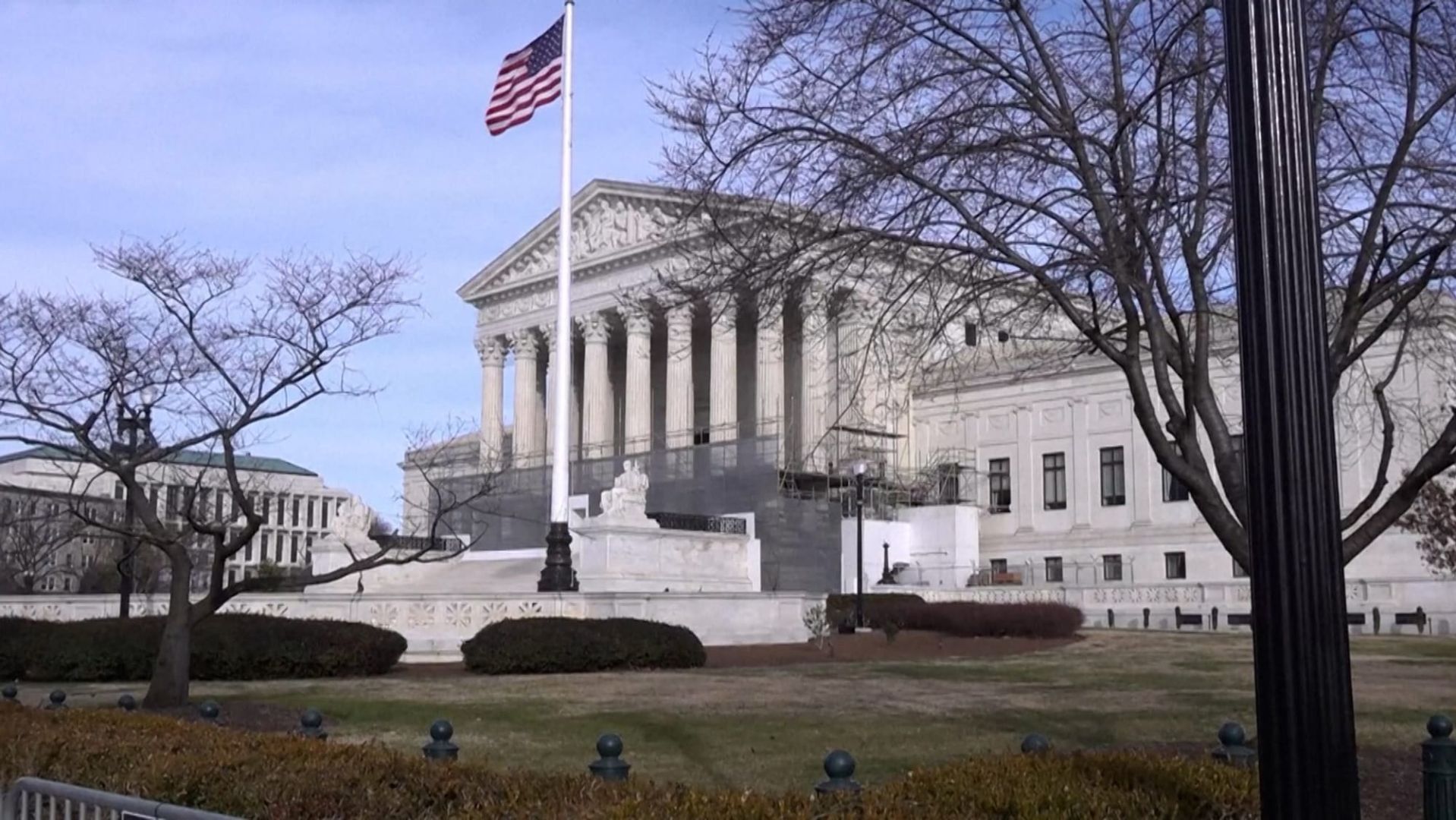 Trumps Zoll-Beben: Supreme Court zerschlägt das Herzstück seiner Handels-Erpressung