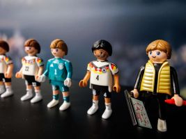Warnung vor dem Untergang: Playmobil flüchtet panisch aus Deutschland