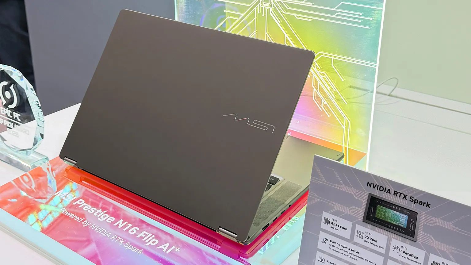 MSI Prestige N16 Flip AI+: NVIDIAs erster ARM-Laptop-Superchip steckt in diesem Convertible – und die Specs sind eine Kampfansage