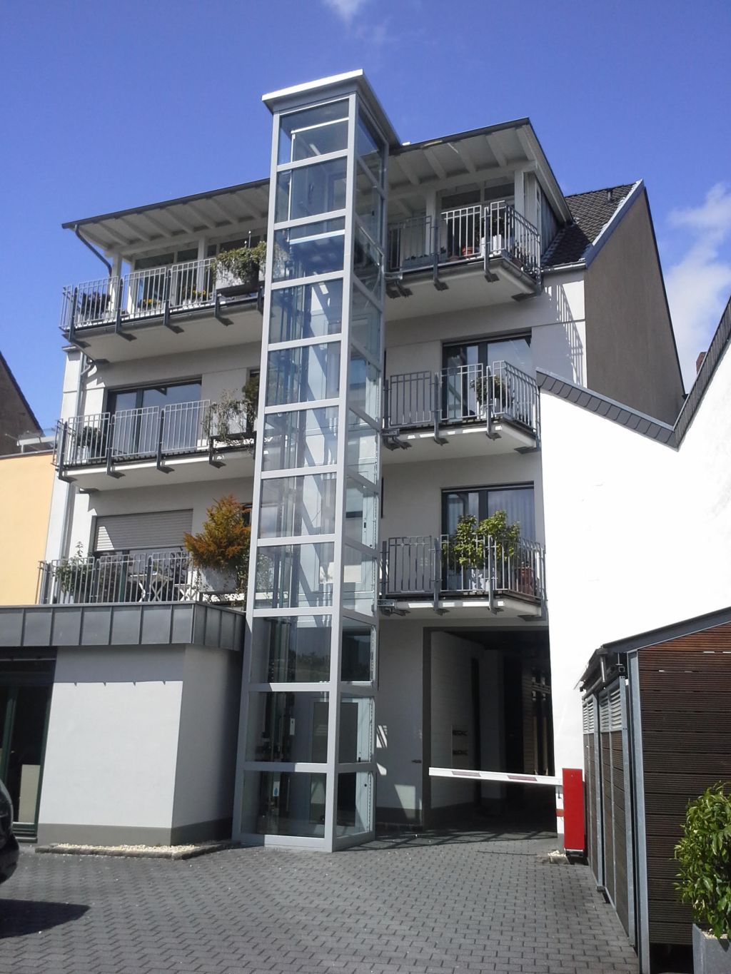 Auenaufzug: der praktische Homelift fr den Auenbereich