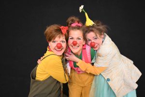 Abschlussarbeit: Clown Show “Absurditäten” am 22.11. um 16:00 und 20:00 Uhr in Konstanz