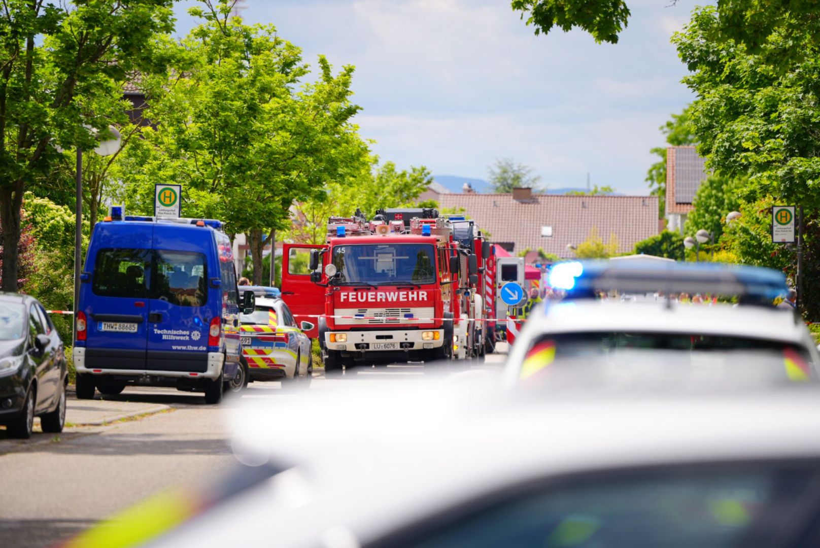 Absturz eines Kleinflugzeuges in ein Wohngebiet