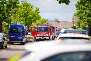Absturz eines Kleinflugzeuges in ein Wohngebiet