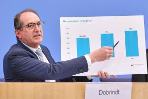 Alexander Dobrindt bei der Vorstellung des Bundeslagebildes Cybercrime am 12.05.2026