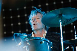 Andrew Ranken mit The Pogues 2009