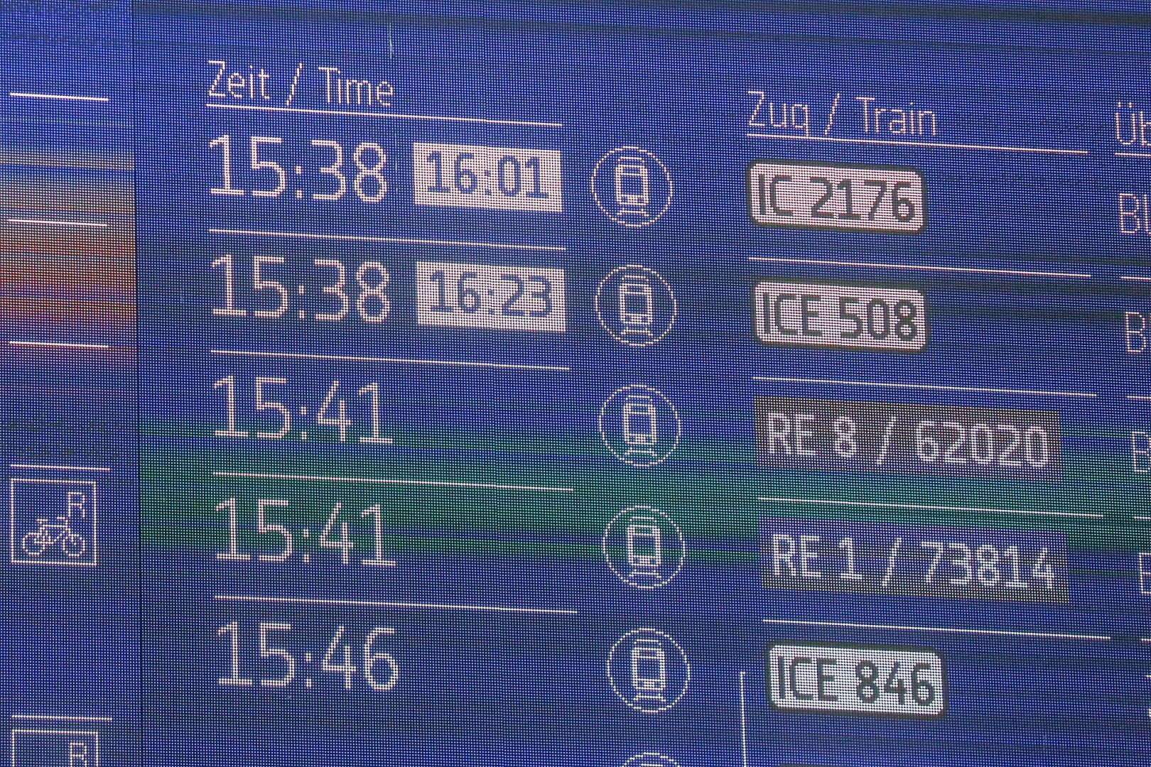 Anzeigetafel bei der Deutschen Bahn (Archiv)