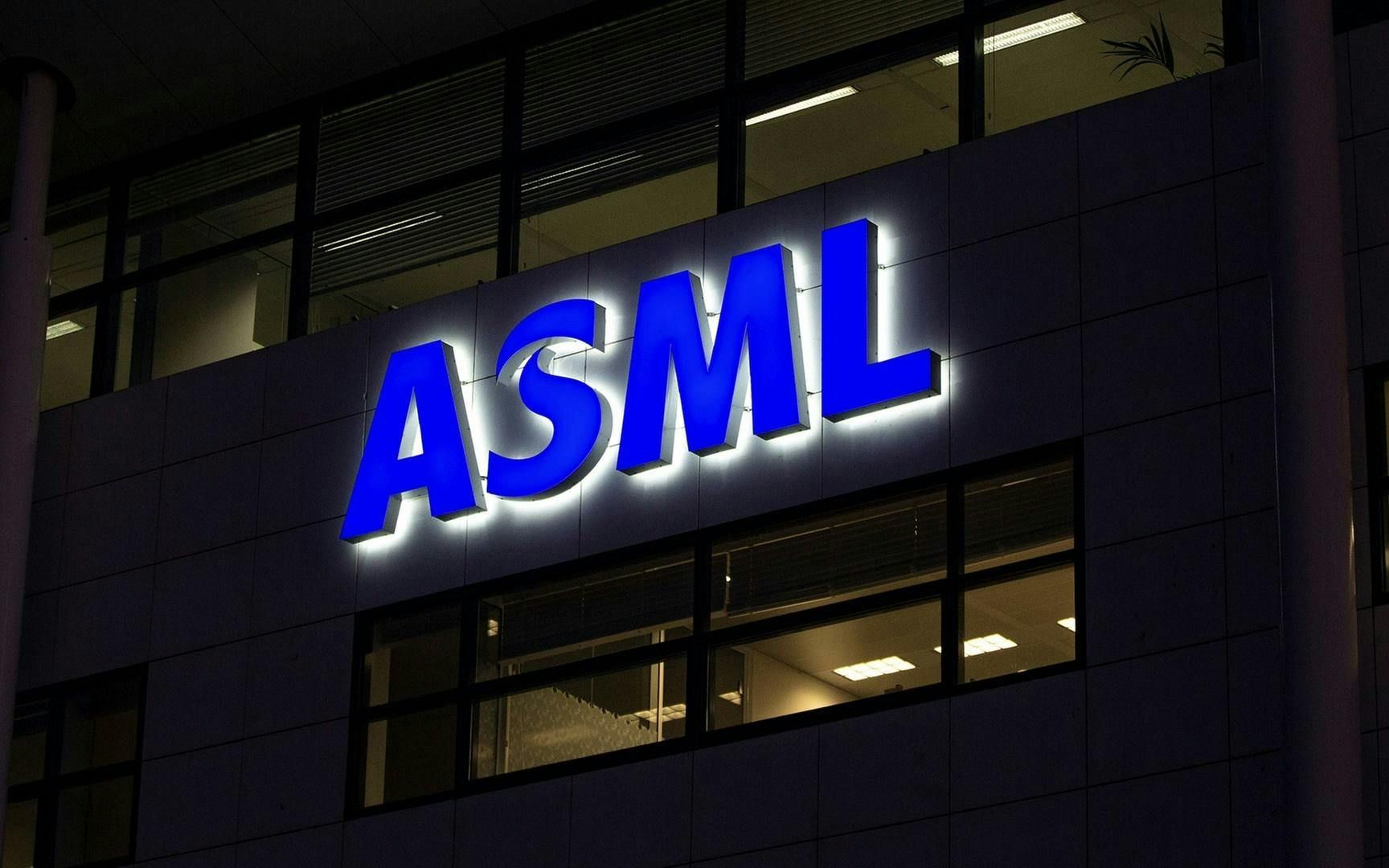 ASML profitiert von KI-Boom, warnt aber vor Unsicherheiten durch Zölle und Konjunktur