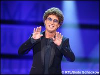 Atze Schröder-Fans werden erlöst: RTL bringt neues Bühnenprogramm