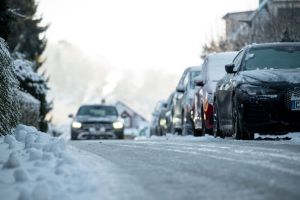 Auf Schnee folgt Eis - Gefahr auf glatten Straßen