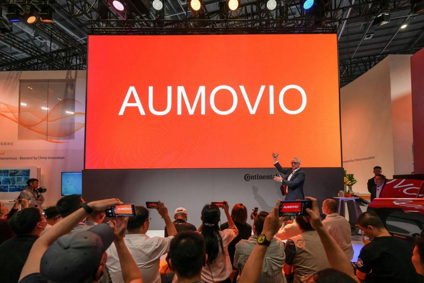 Aumovio-Aktie trotz schwacher Zahlen im Aufwind: Autozulieferer senkt Umsatzziel