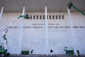 Aus Kennedy Center wird Trump Kennedy Center