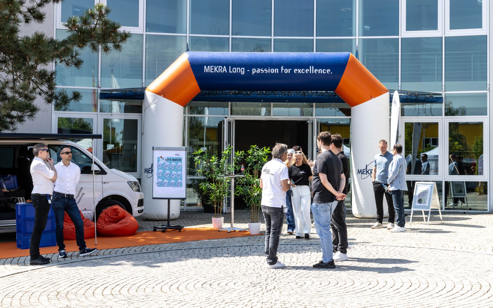 Ausbildungs- und Erlebnistag bei MEKRA Lang begeistert mit Technik, Einblicken und Berufsorientierung