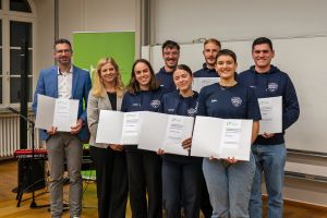 Ausgezeichnet: Lehrpreis und Preis für studentisches Engagement gehen an Kai Koch und Awareness-Team