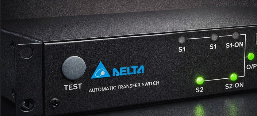 Automatischer Transferschalter für redundante Stromversorgung im Serverrack für bis zu 16A