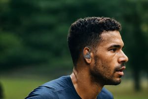 auvisio Kabellose In-Ear-Kopfhörer IHS-825.bt, Bluetooth 5.3, wasserdicht IPX7, Ladecase