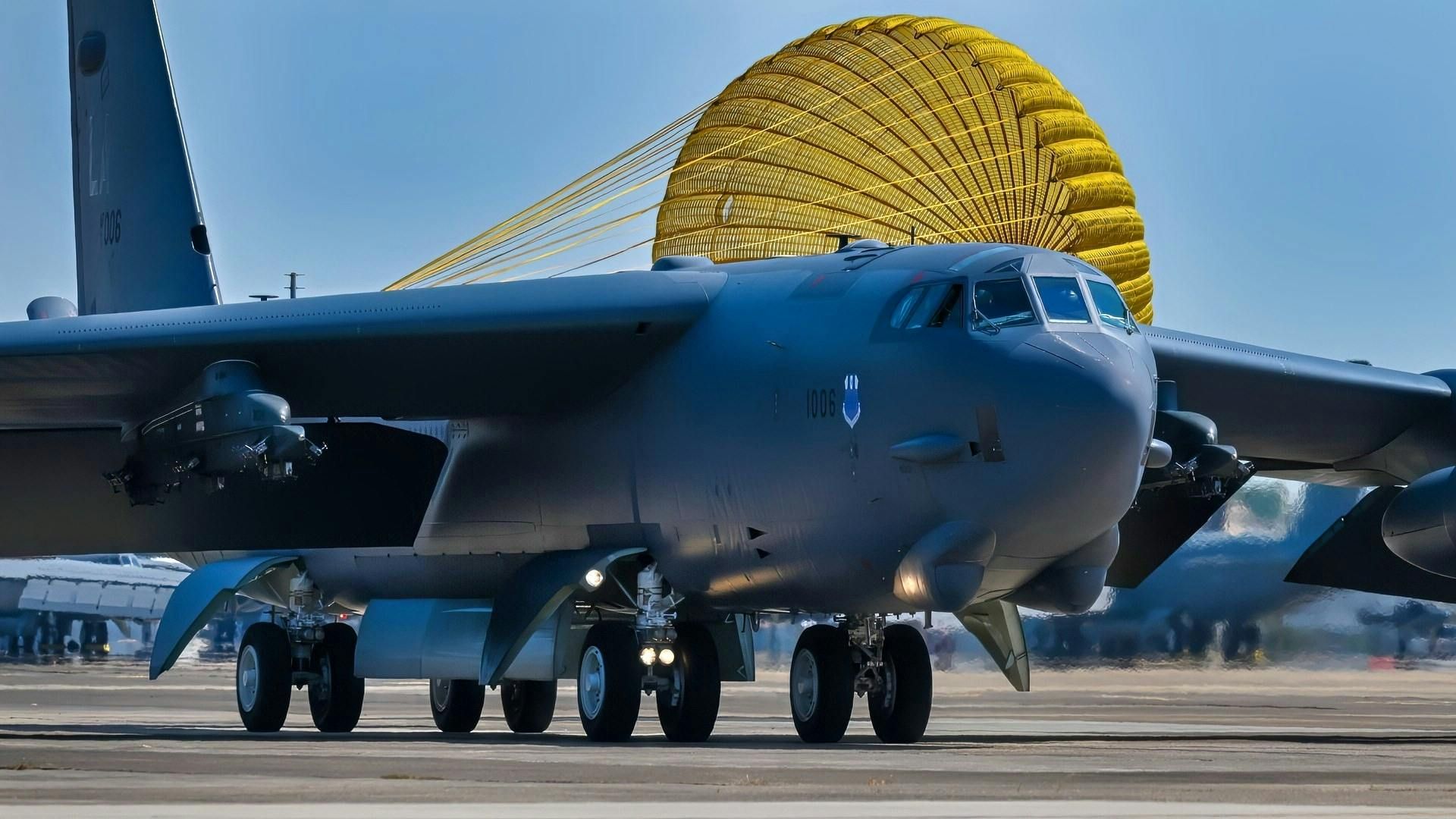 B-52 über Norddeutschland senden ein hartes Signal an Moskau