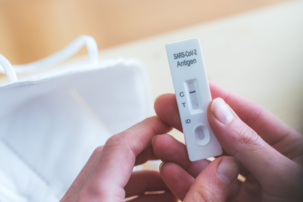 Regelmäßige Corona Tests machen - Warum das auch aktuell wichtig ist