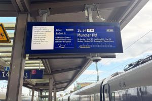 Bahnstrecke Berlin-Hamburg nach Unwetter gesperrt